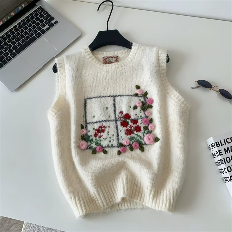 سترة نسائية محبوكة بدون أكمام  - مراجعة Embroidery Rose وسعره
